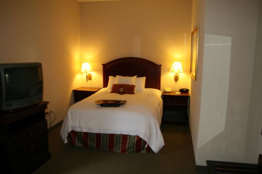 Hampton Inn And Suites Lafayette Room photo